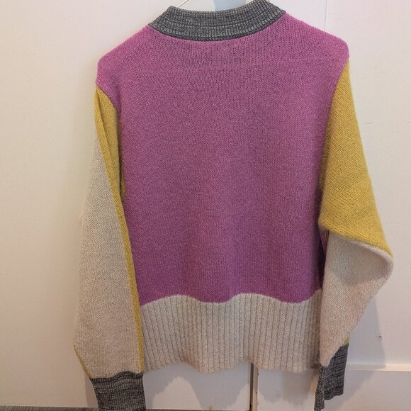 NOA NOA Sweater - Picture 2 of 3